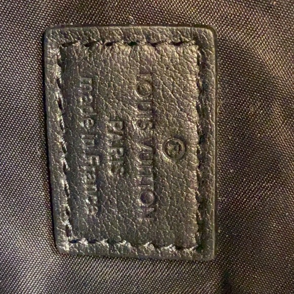 Louis Vuitton Palm Springs Mini - Picture 4 of 4